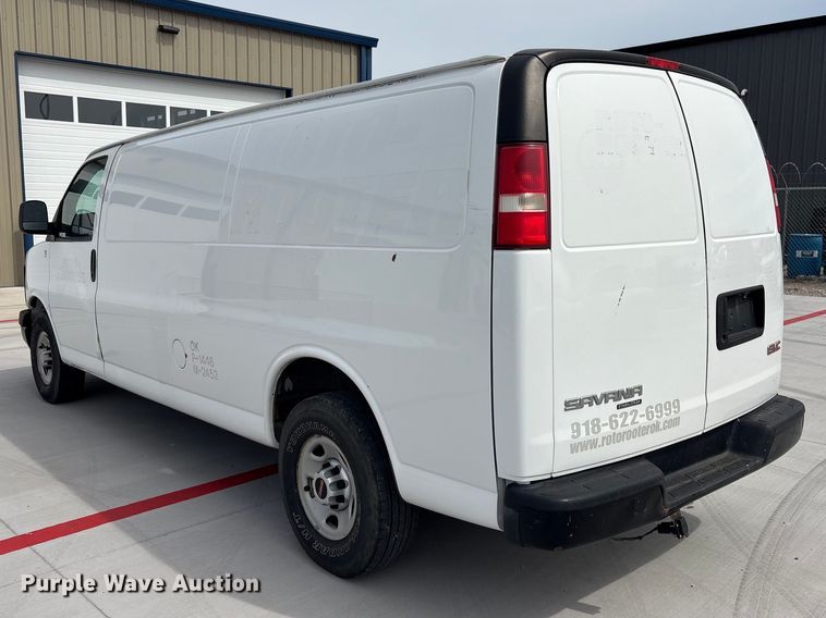 image for item EV2967 2014 GMC Savana van