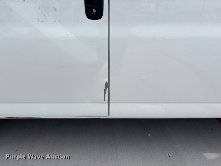 image for item EV2967 2014 GMC Savana van