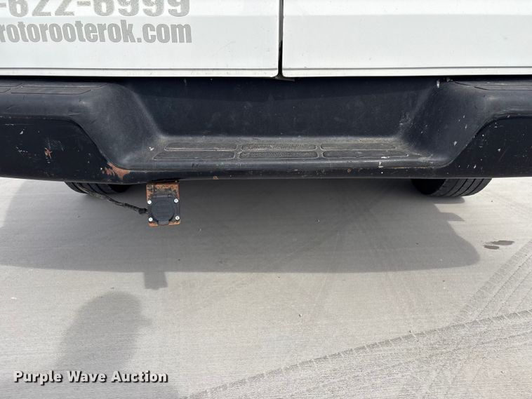 image for item EV2967 2014 GMC Savana van