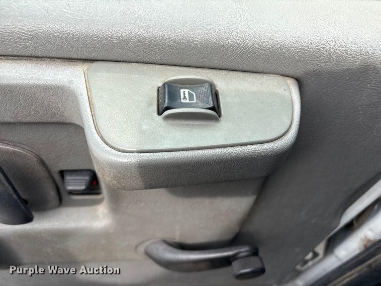image for item EV2967 2014 GMC Savana van
