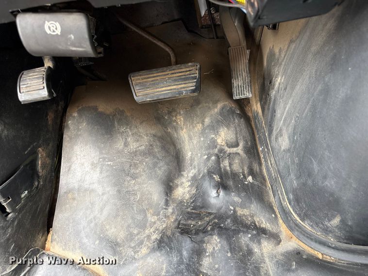 image for item EV2967 2014 GMC Savana van