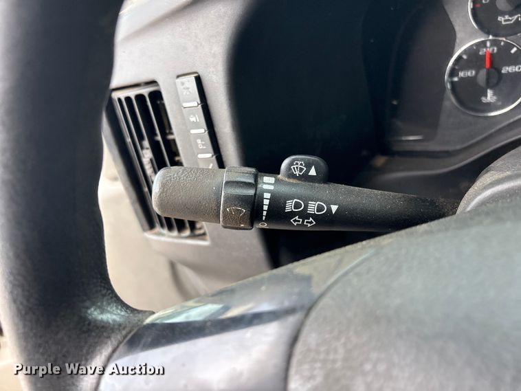 image for item EV2967 2014 GMC Savana van