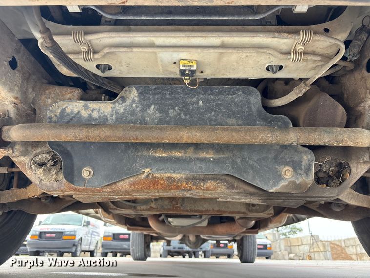 image for item EV2967 2014 GMC Savana van