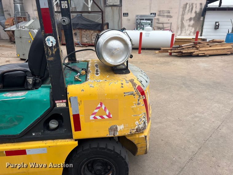 image for item EV2969 Komatsu FG30HT-14 forklift