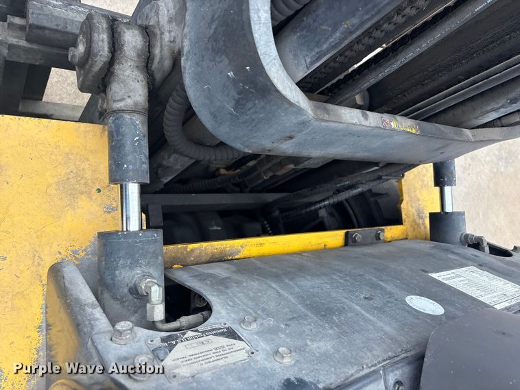 image for item EV2969 Komatsu FG30HT-14 forklift