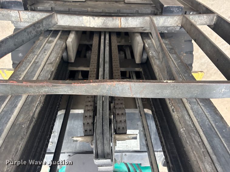 image for item EV2969 Komatsu FG30HT-14 forklift