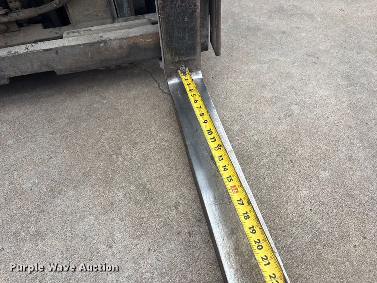 image for item EV2969 Komatsu FG30HT-14 forklift