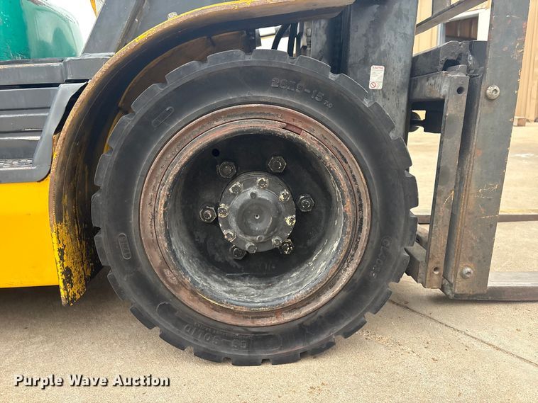 image for item EV2969 Komatsu FG30HT-14 forklift