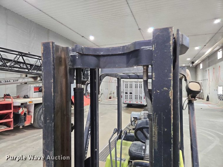 image for item EV5715 Clark C25C forklift