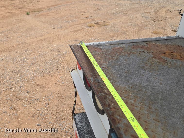 image for item EW0000 2006 Ford F450 Super Duty bucket truck