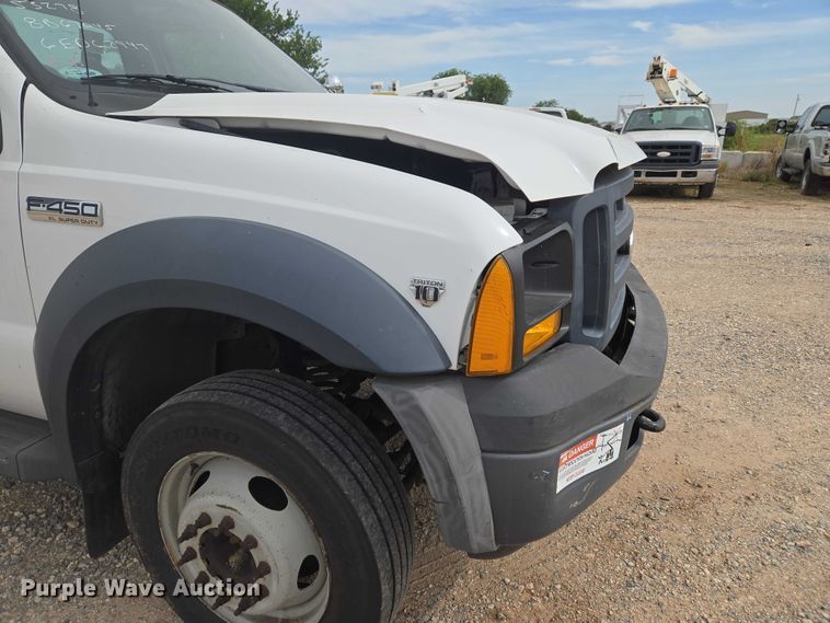 image for item EW0000 2006 Ford F450 Super Duty bucket truck