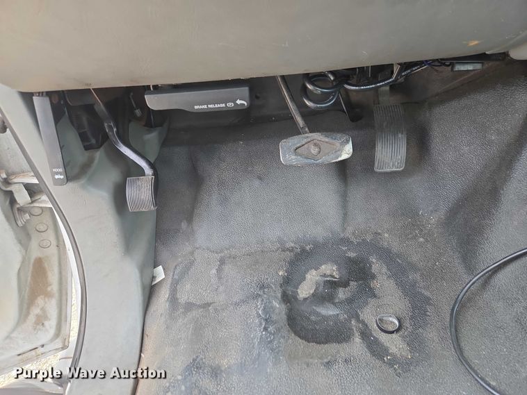 image for item EW0000 2006 Ford F450 Super Duty bucket truck