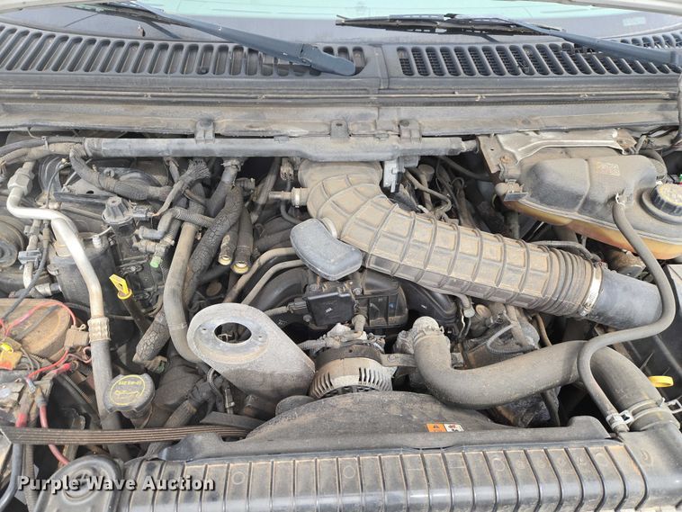 image for item EW0000 2006 Ford F450 Super Duty bucket truck