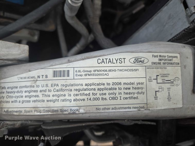 image for item EW0000 2006 Ford F450 Super Duty bucket truck