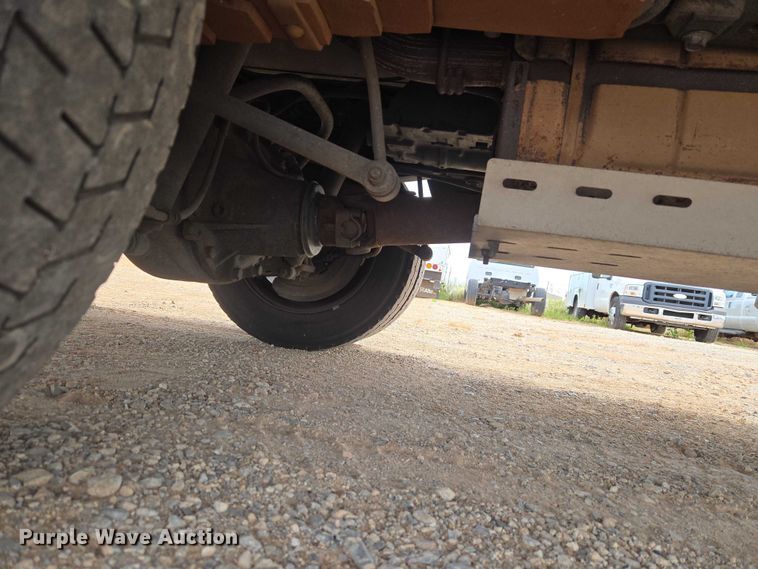 image for item EW0000 2006 Ford F450 Super Duty bucket truck