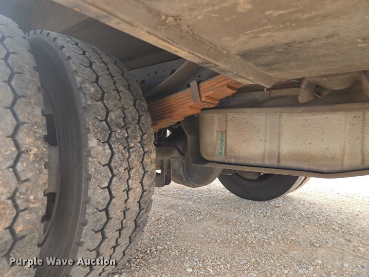 image for item EW0000 2006 Ford F450 Super Duty bucket truck