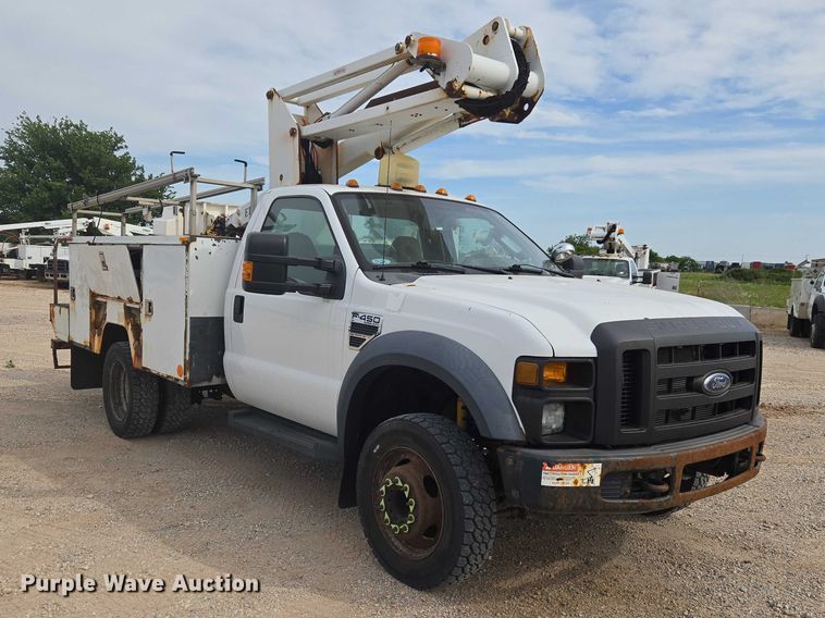 image for item EW0001 2009 Ford F450 Super Duty bucket truck