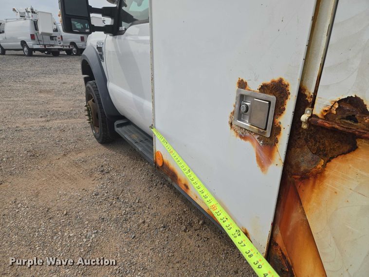 image for item EW0001 2009 Ford F450 Super Duty bucket truck