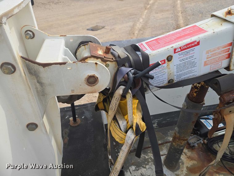 image for item EW0001 2009 Ford F450 Super Duty bucket truck