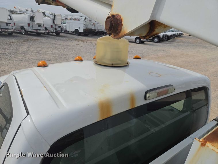 image for item EW0001 2009 Ford F450 Super Duty bucket truck