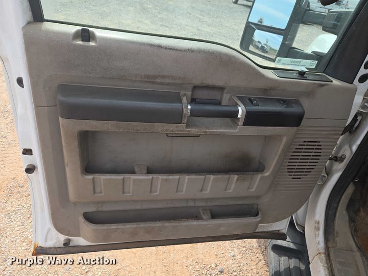 image for item EW0001 2009 Ford F450 Super Duty bucket truck