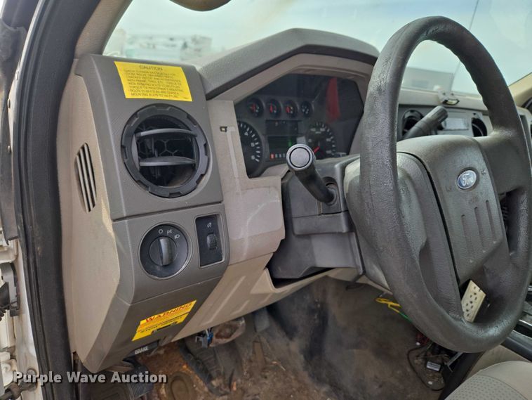 image for item EW0001 2009 Ford F450 Super Duty bucket truck