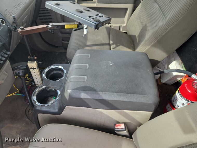 image for item EW0001 2009 Ford F450 Super Duty bucket truck