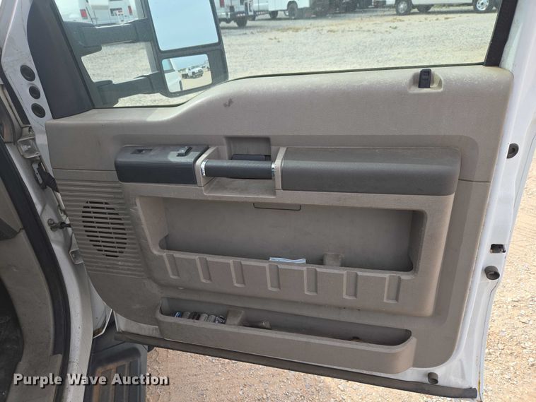 image for item EW0001 2009 Ford F450 Super Duty bucket truck