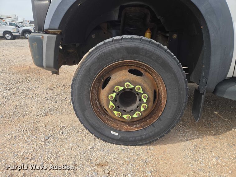 image for item EW0001 2009 Ford F450 Super Duty bucket truck