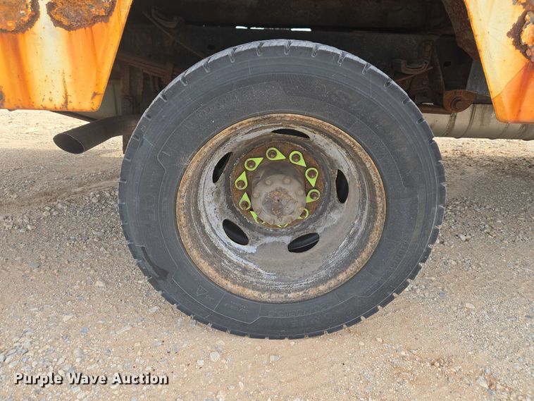 image for item EW0001 2009 Ford F450 Super Duty bucket truck