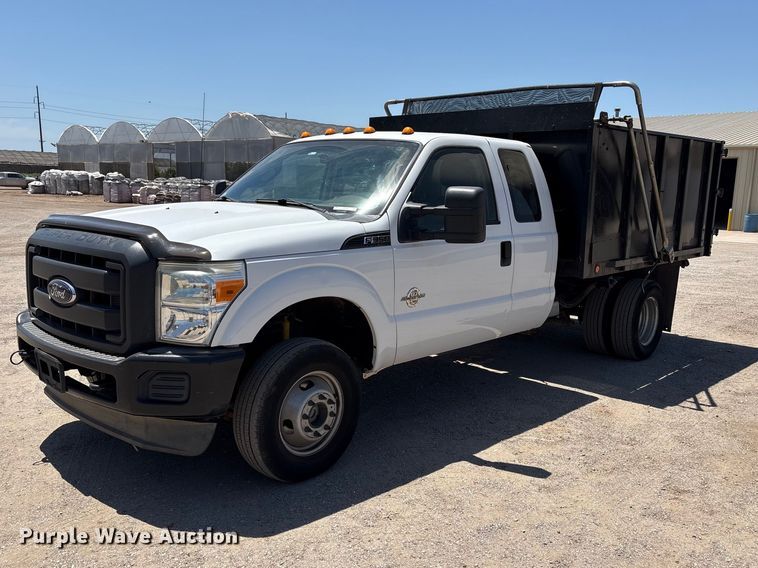 2012 Ford F350 Super Duty Ext. Cab dump bed pickup truck