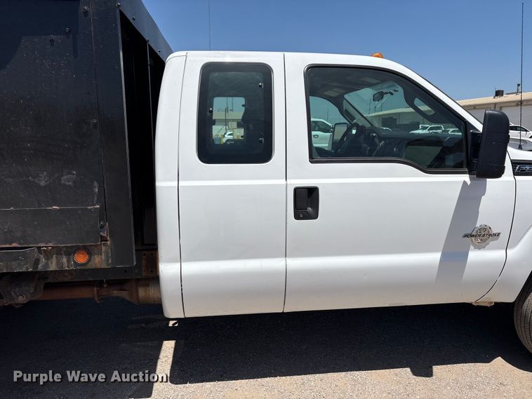 image for item EW0058 2012 Ford F350 Super Duty Ext. Cab dump bed pickup truck