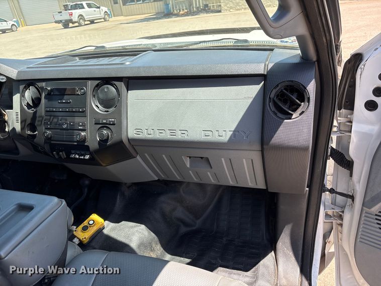 image for item EW0058 2012 Ford F350 Super Duty Ext. Cab dump bed pickup truck