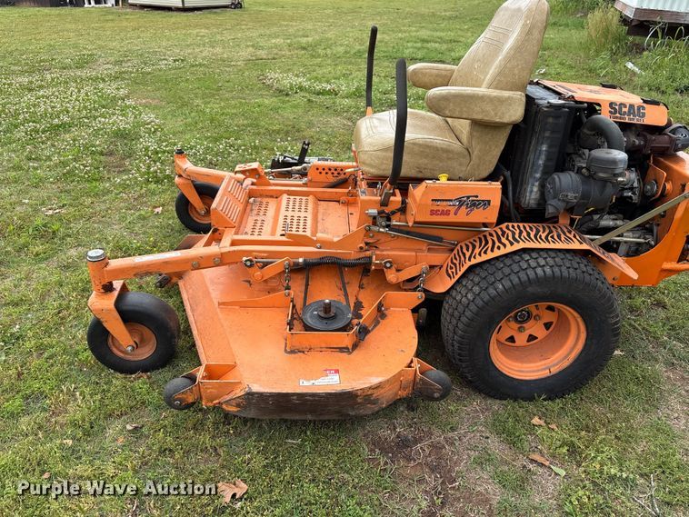 image for item EW0067 Scag STT-31BSD ZTR lawn mower