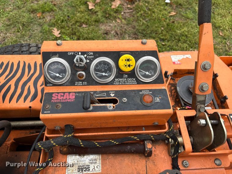 image for item EW0067 Scag STT-31BSD ZTR lawn mower