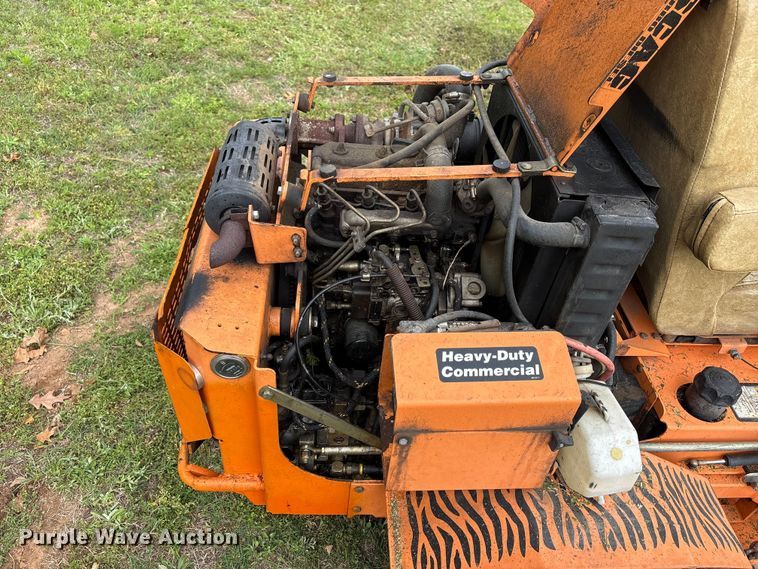 image for item EW0067 Scag STT-31BSD ZTR lawn mower