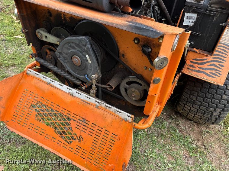 image for item EW0067 Scag STT-31BSD ZTR lawn mower