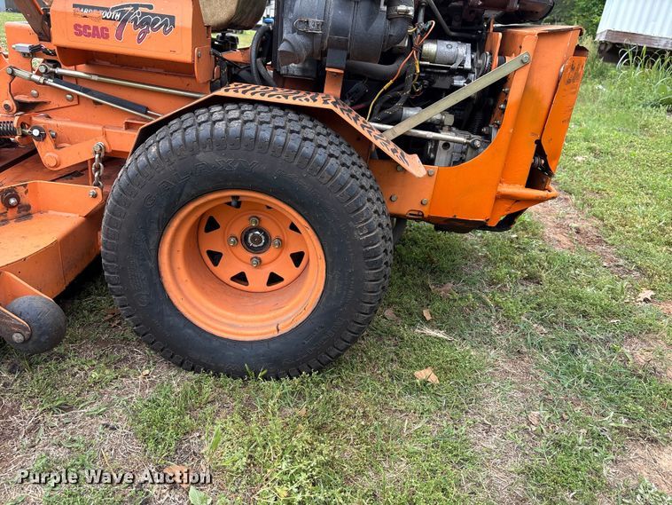 image for item EW0067 Scag STT-31BSD ZTR lawn mower