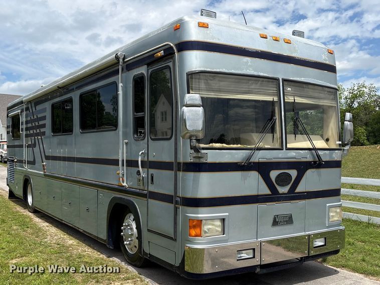 image for item EW0068 1998 Vogue RV