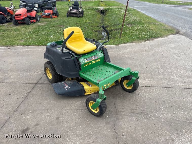 image for item EW0071 2011 John Deere 2225 42C ZTR lawn mower
