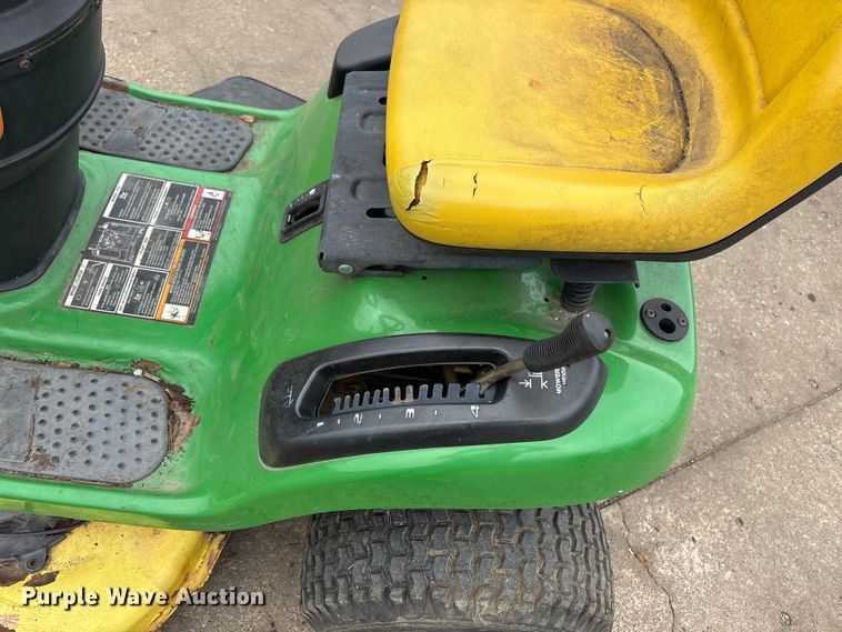 image for item EW0074 2012 John Deere D105 lawn mower