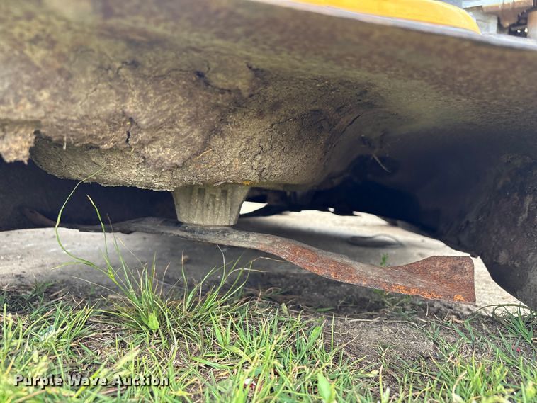 image for item EW0079 Cub Cadet 13WQ91AP0094456936 lawn mower