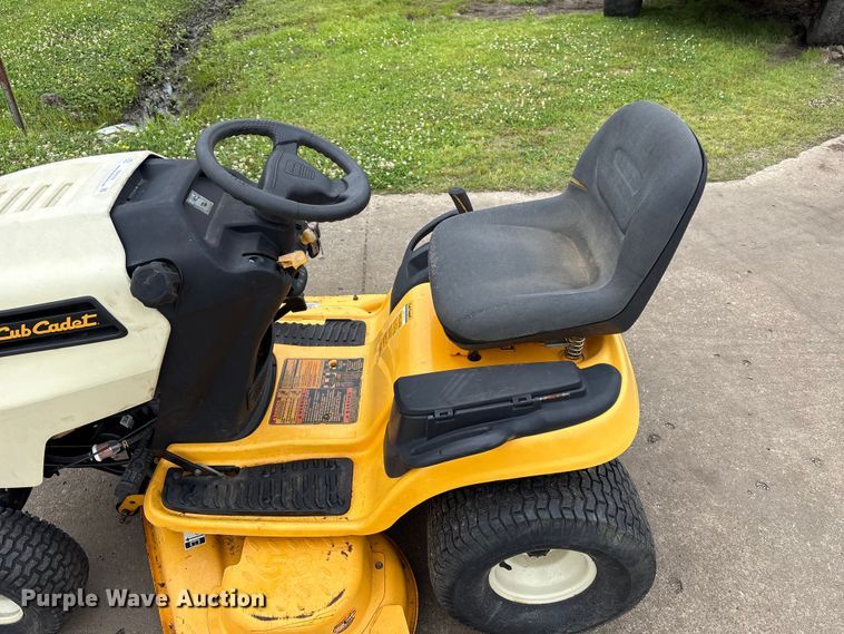 image for item EW0079 Cub Cadet 13WQ91AP0094456936 lawn mower