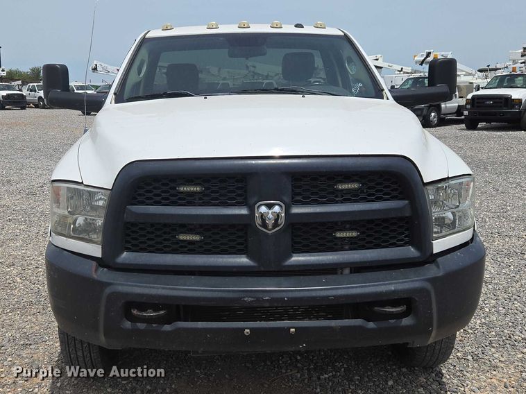 image for item EW0083 2014 RAM 3500 utility bed pickup truck