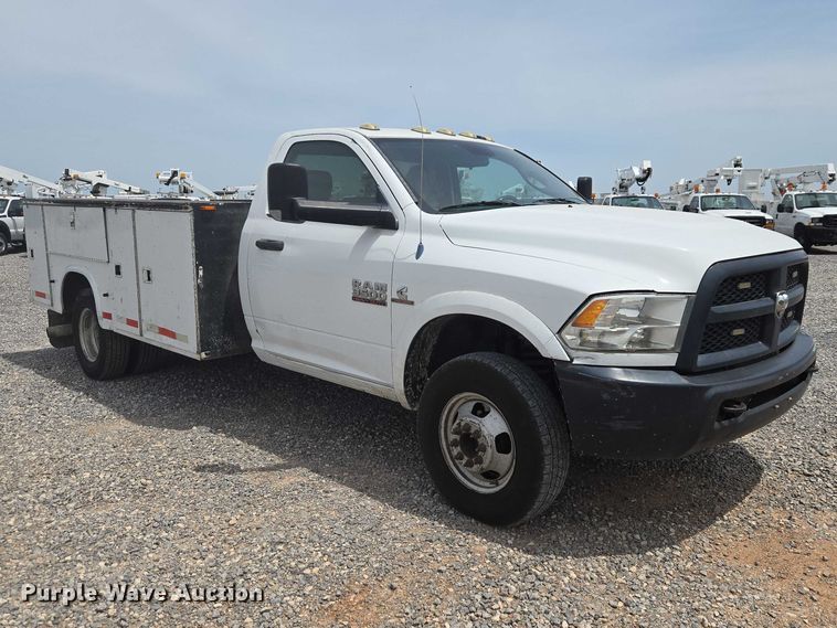image for item EW0083 2014 RAM 3500 utility bed pickup truck
