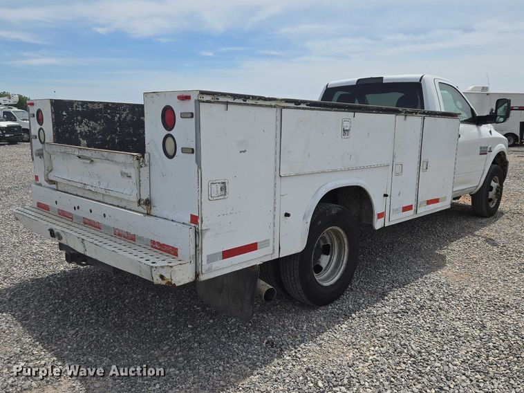 image for item EW0083 2014 RAM 3500 utility bed pickup truck