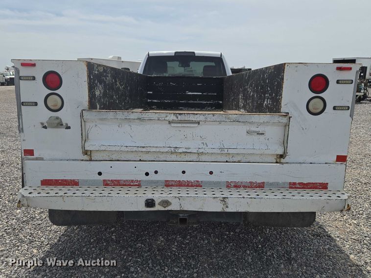 image for item EW0083 2014 RAM 3500 utility bed pickup truck