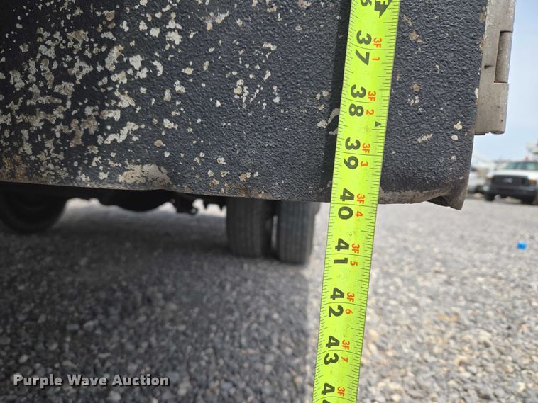 image for item EW0083 2014 RAM 3500 utility bed pickup truck