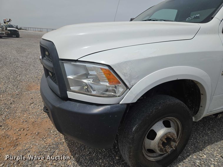image for item EW0083 2014 RAM 3500 utility bed pickup truck