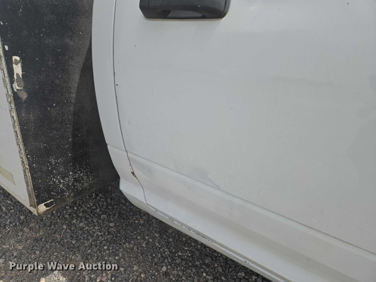 image for item EW0083 2014 RAM 3500 utility bed pickup truck